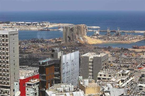 8月6日，黎巴嫩首都贝鲁特的爆炸现场。 新华社 图